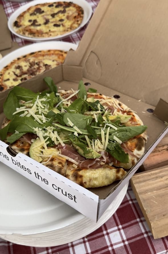Prosciutto, rocket and parmesan pizza in an Italina At Yours box